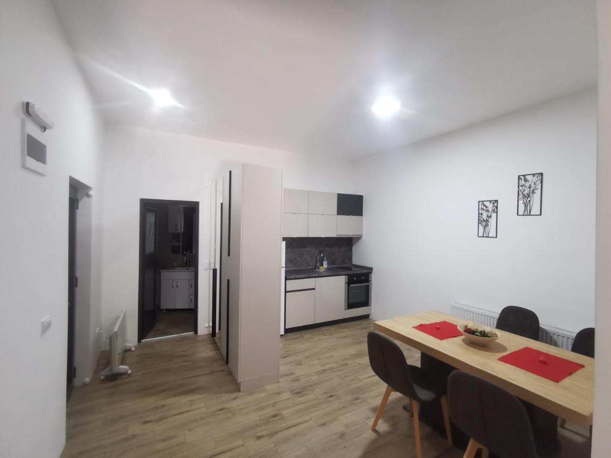 Apartamento Restoran Due Punti Kursumlija Exterior foto