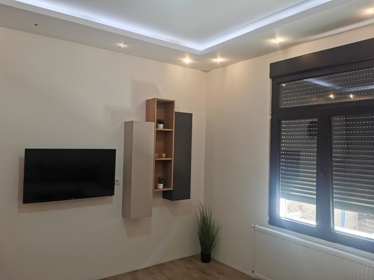 Apartamento Restoran Due Punti Kursumlija Exterior foto